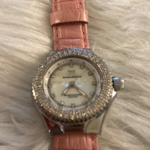 TechnoMarine TechnoLady Diamond Bezel Mother of Pearl Watch - Picture 3 of 17